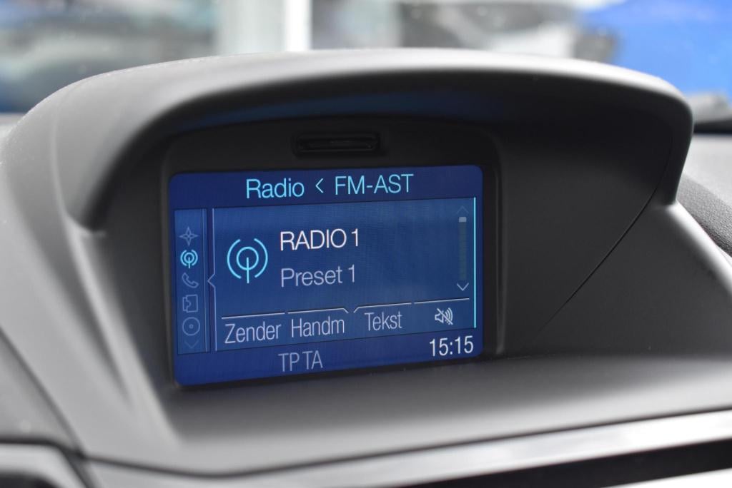 Ford Fiesta 1.0 ecoboost titanium | climate control | cruise control | trek