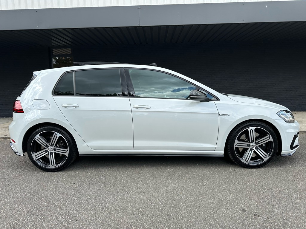 Volkswagen Golf 2.0 tsi 4motion r // dealeronderhouden // pano //