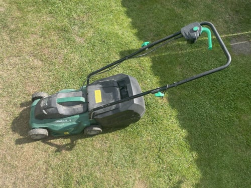 Elektrische grasmaaier met opvangbak