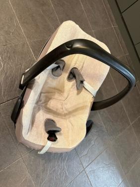 Maxi-Cosi (stoel + base + extra’s)