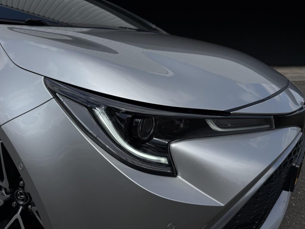 Toyota Corolla 1.8 hybrid gr-sport