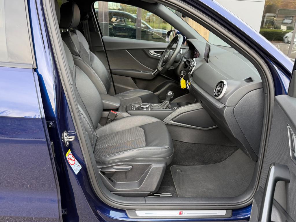 Audi Q2 35 tfsi 150pk s-tronic s edition | 2x s-line | camera | navi | virt