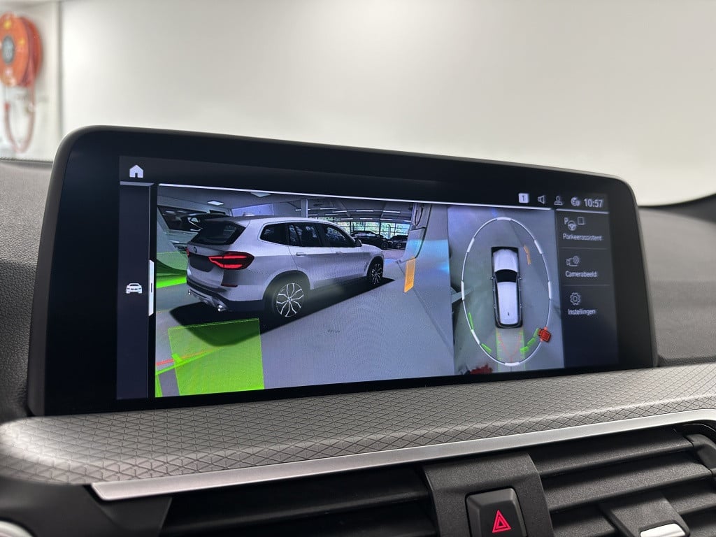 BMW X3 xdrive30e m-sport | 360 camera | panoramadak | head-up-display |