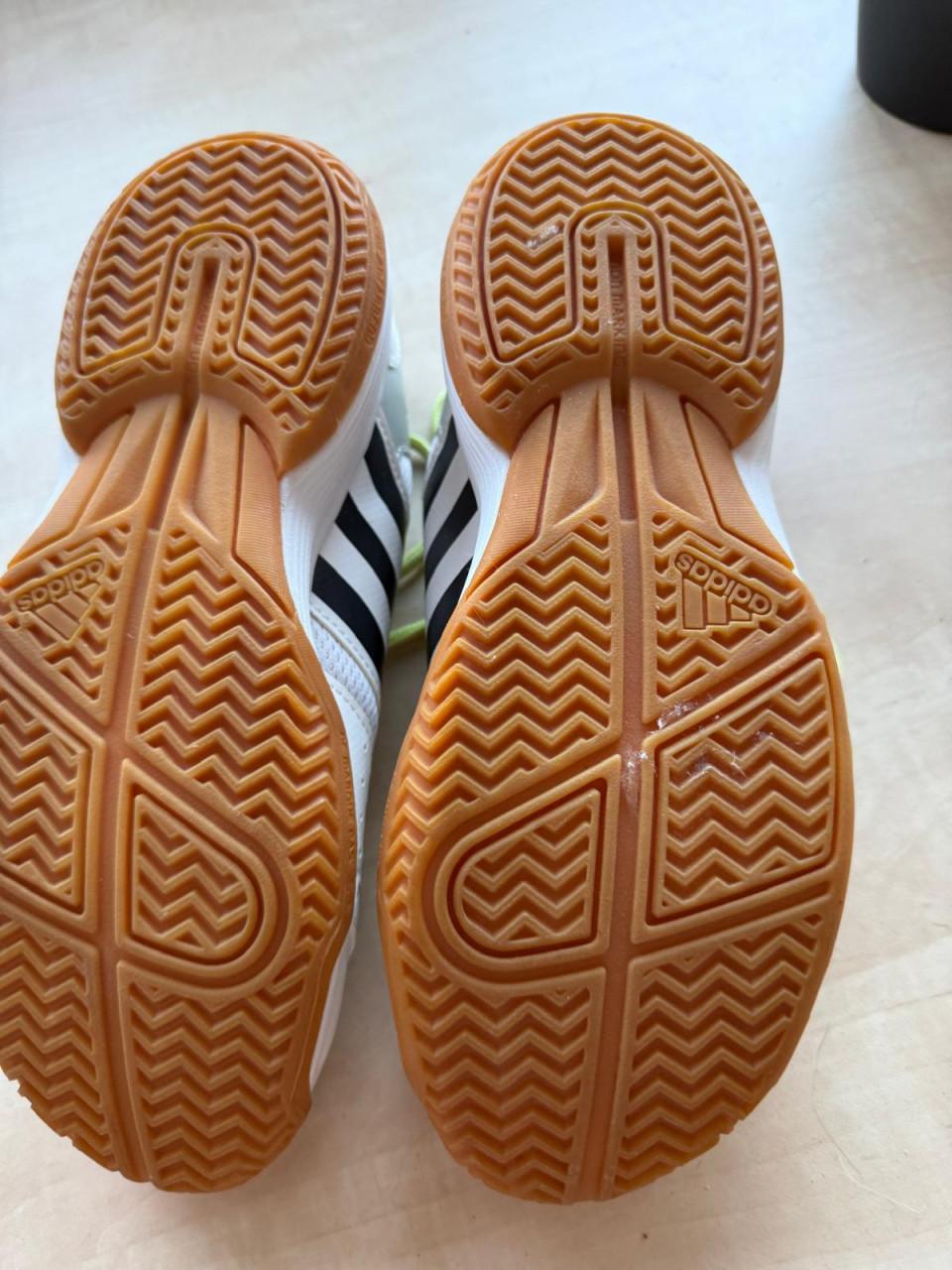 Adidas sportschoenen