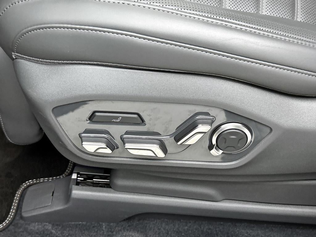 Kia Ev9 launch edition 99.8 kwh stuur/stoel-verwarming | hud | alarm | trek