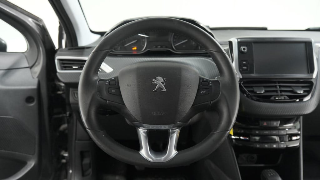 Peugeot 2008 puretech 82 signature | camera | apple carplay | parkeersensor
