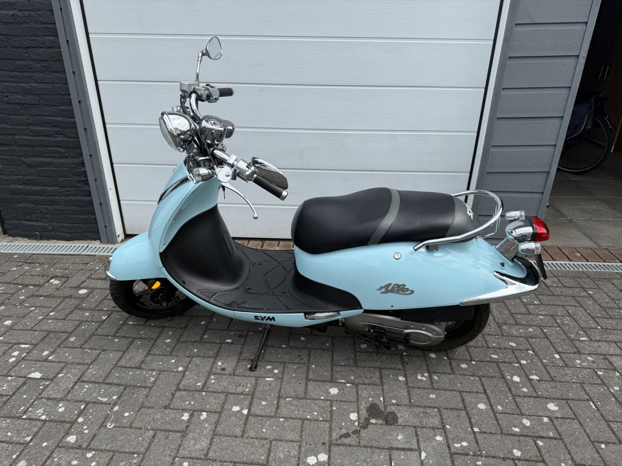 Sym Allo snorscooters twee stuks (prijs per stuk)