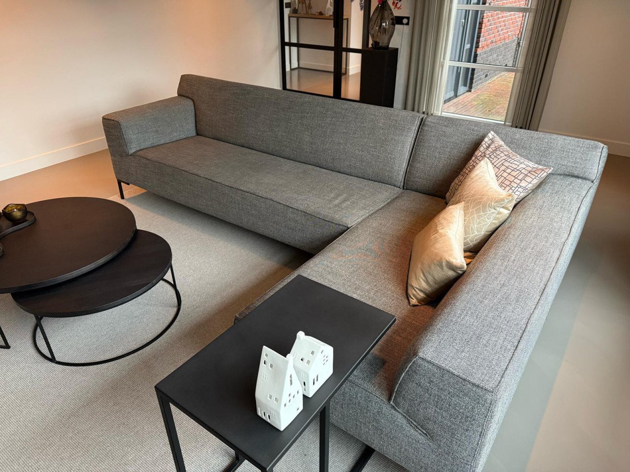 Hoekbank design on Stock