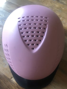 Caps