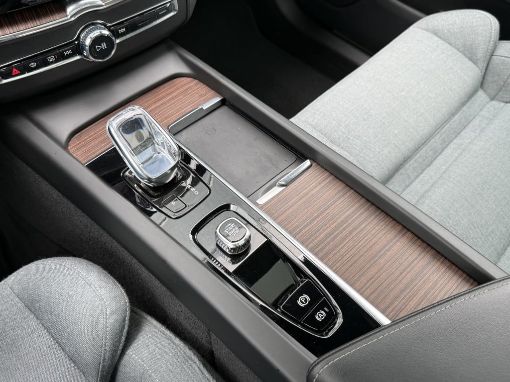 Volvo XC60 t8 455pk recharge inscription| full options !!
