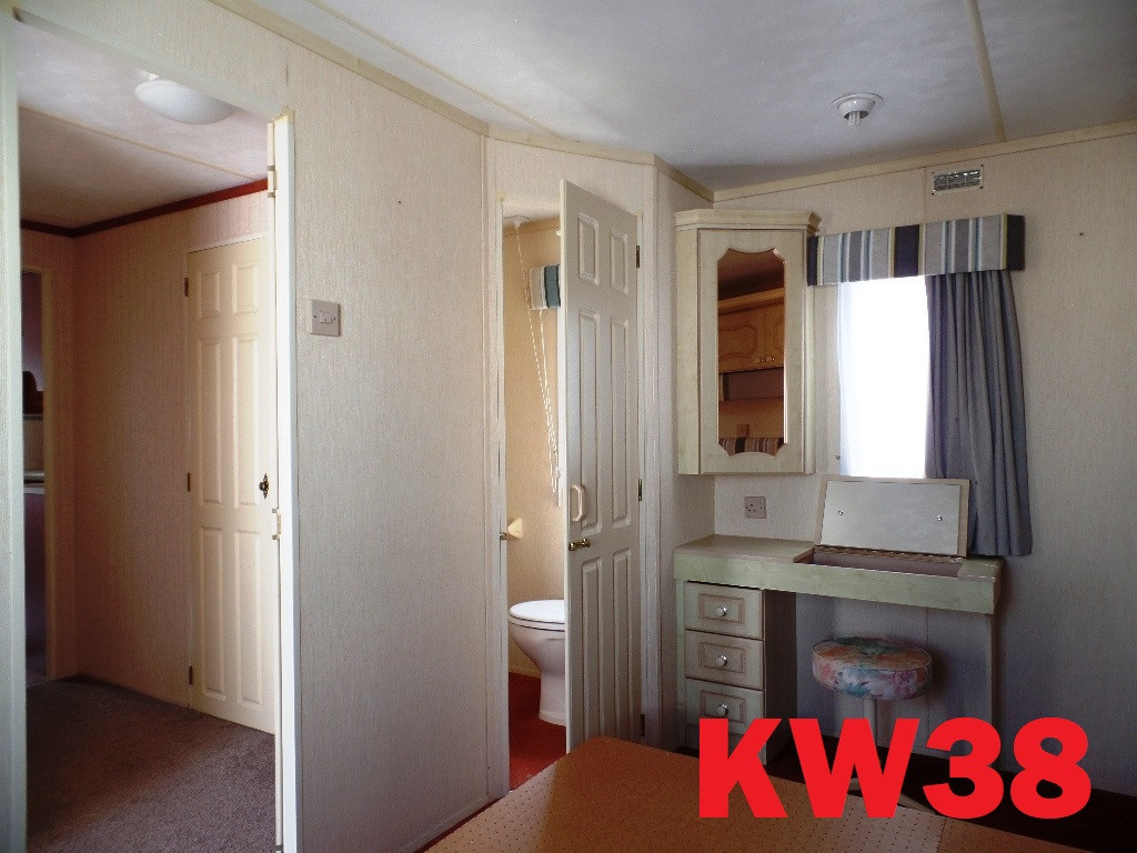 Willerby Granada met 2 slaapkamers, extra stahoogte, dubbel glas en CV