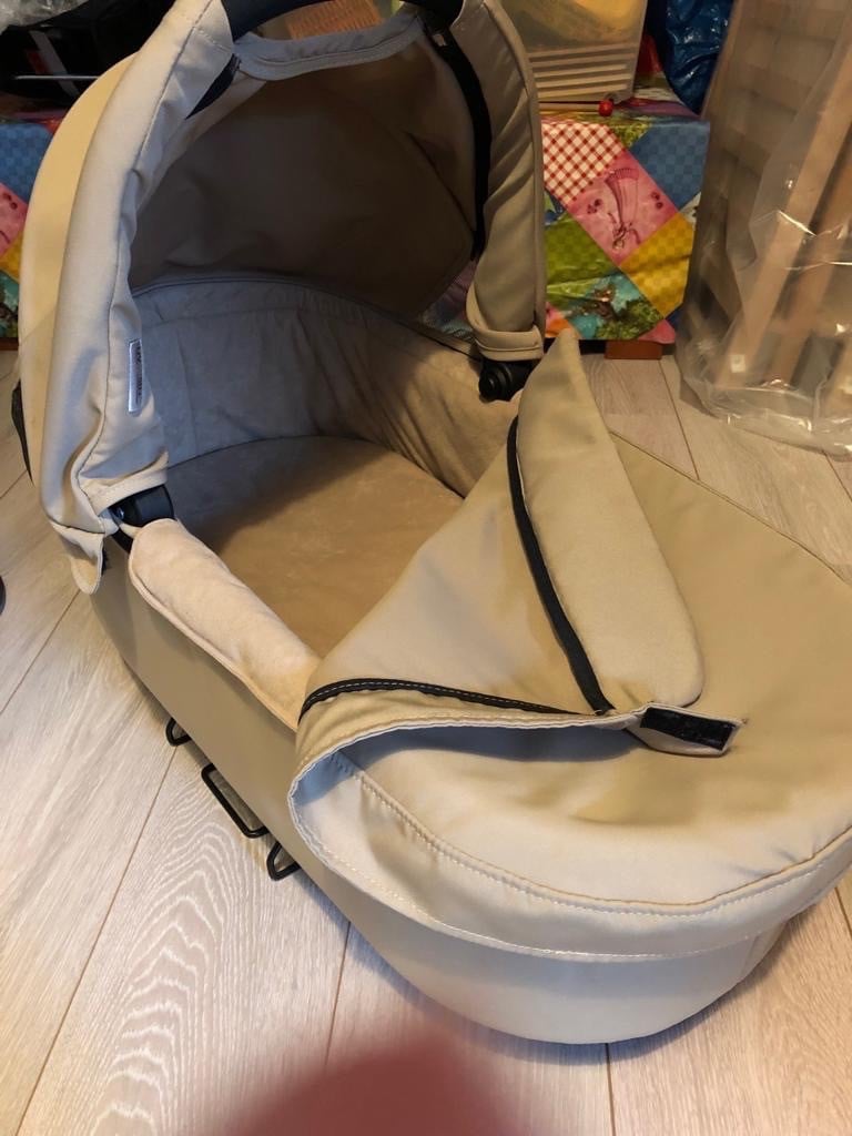 Kinderwagen met buggy, reiswieg, maxi cosi, verzorgingstas, parasolletje