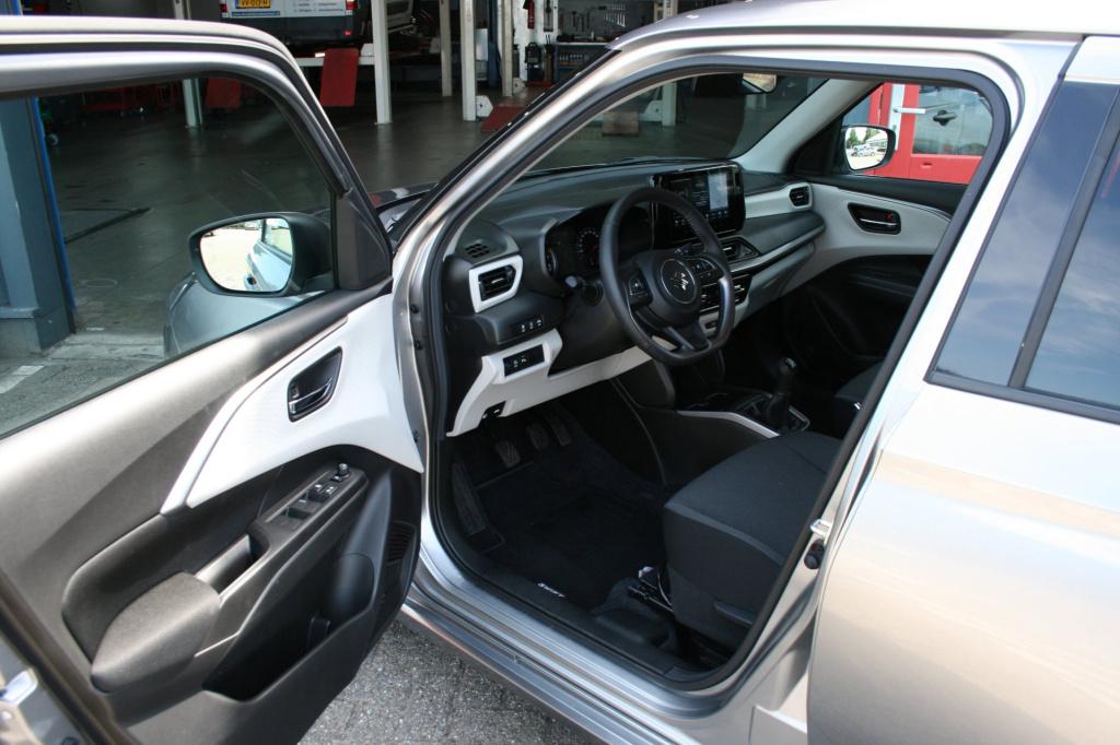 Suzuki Swift 1.2 style smart hybrid