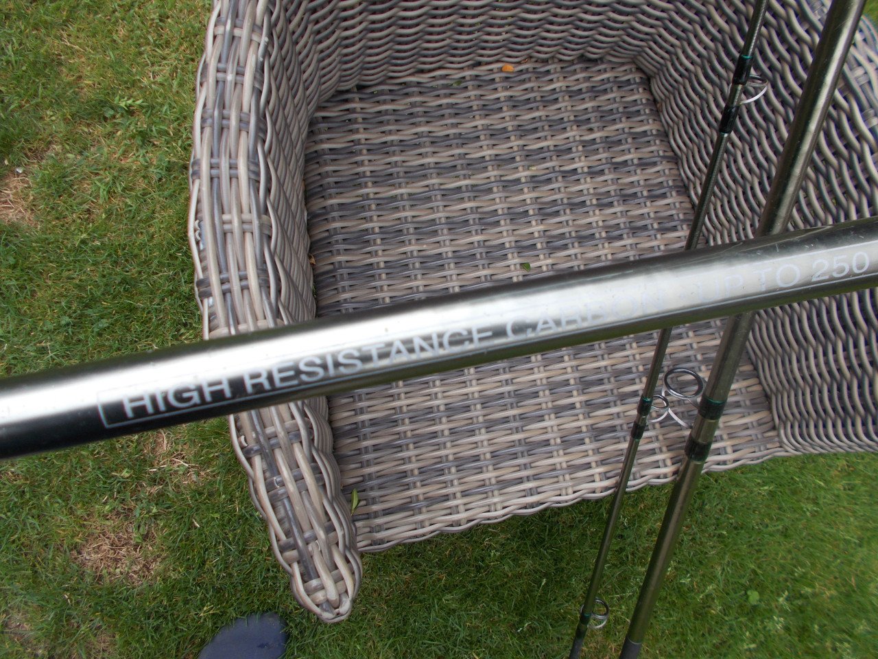 Mitchell ARMADA PRO 450 carbon strandhengel  450 cm , w.g.  250 gram