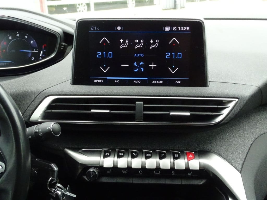 Peugeot 3008 1.2 puretech allure