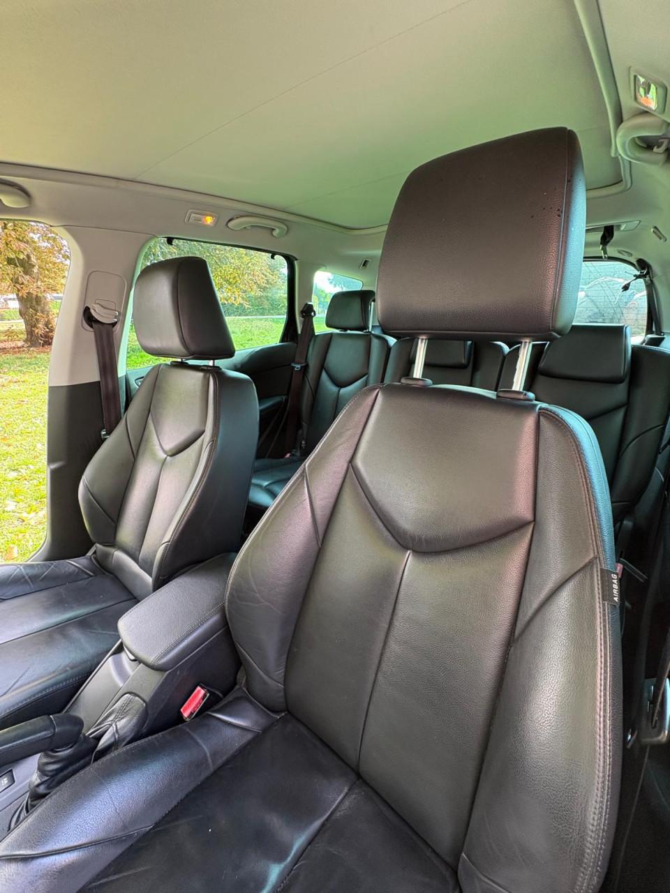 Peugeot 308 1.6THP SW 7 personen wagen Panoramadak