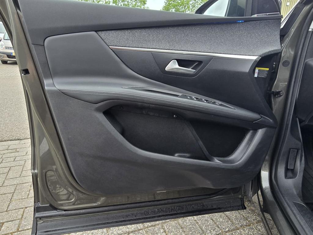 Peugeot 3008 1.2 puretech allure