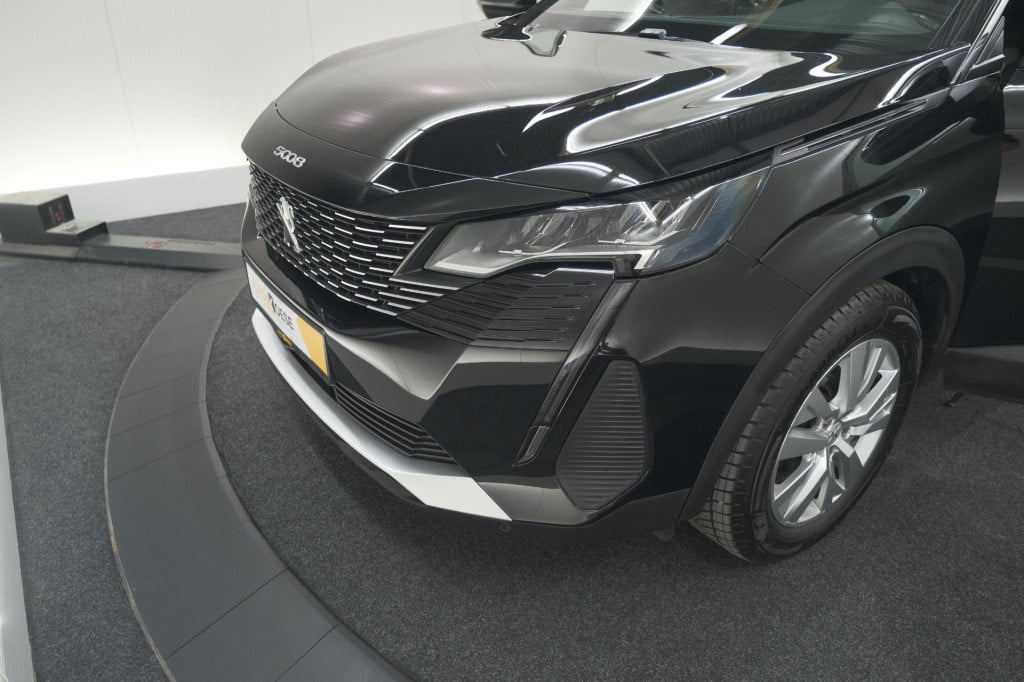 Peugeot 5008 puretech 130 eat8 active pack business | 7 zitplaatsen | camer