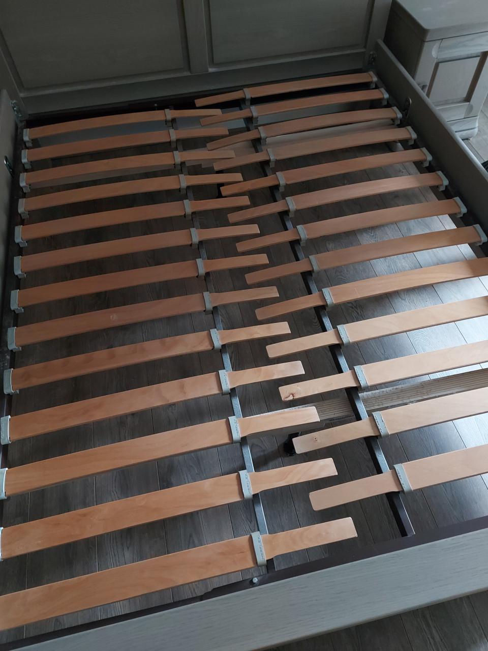 Ledikant + 5 deurs kledingkast