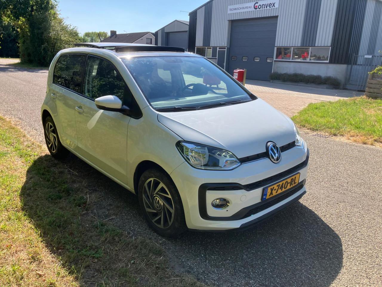 Volkswagen Up 1.0Tsi