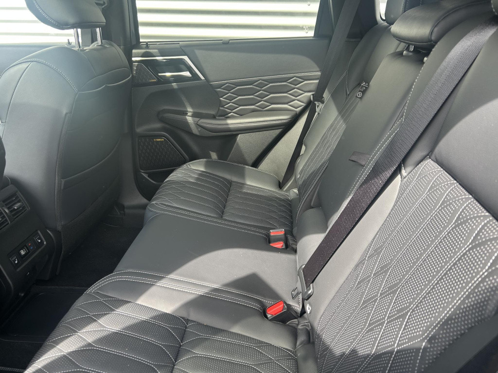 Mitsubishi Outlander 2.4 phev instyle