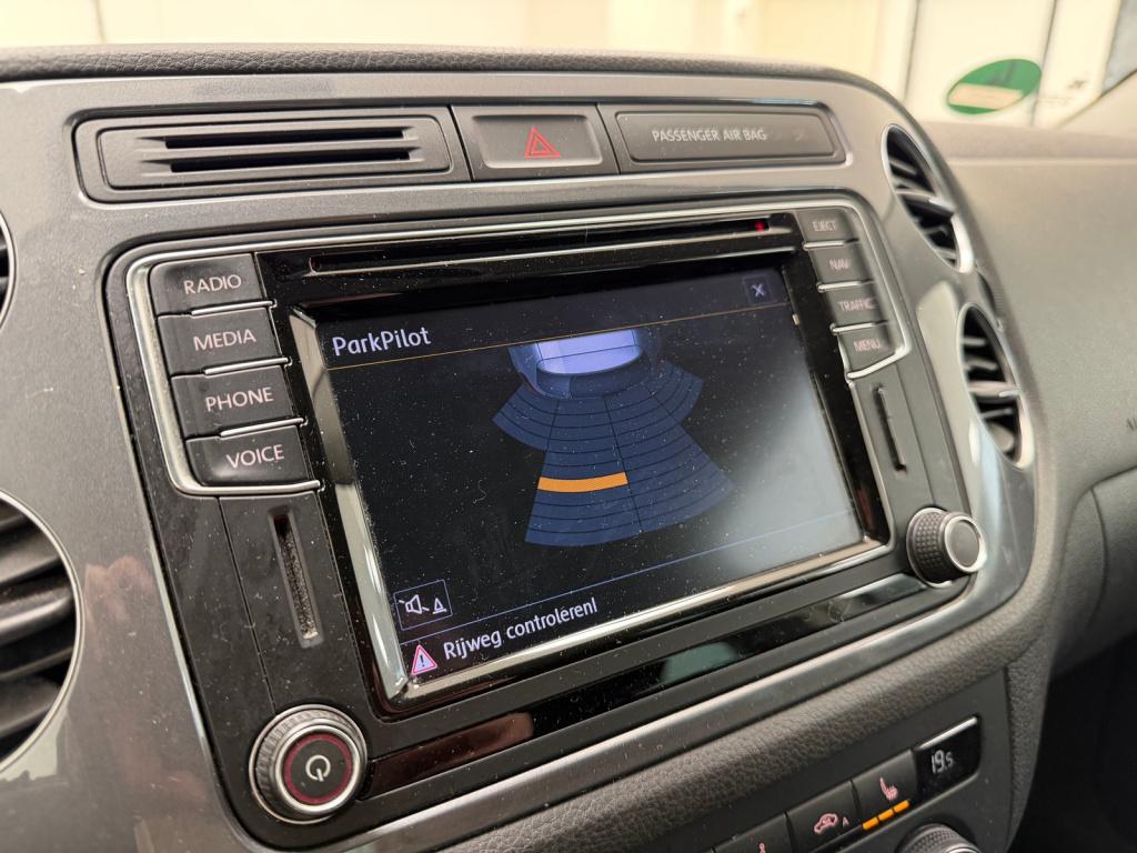 Volkswagen Tiguan 1.4 tsi sport&style | navi | stoelverwarming | clima stoe