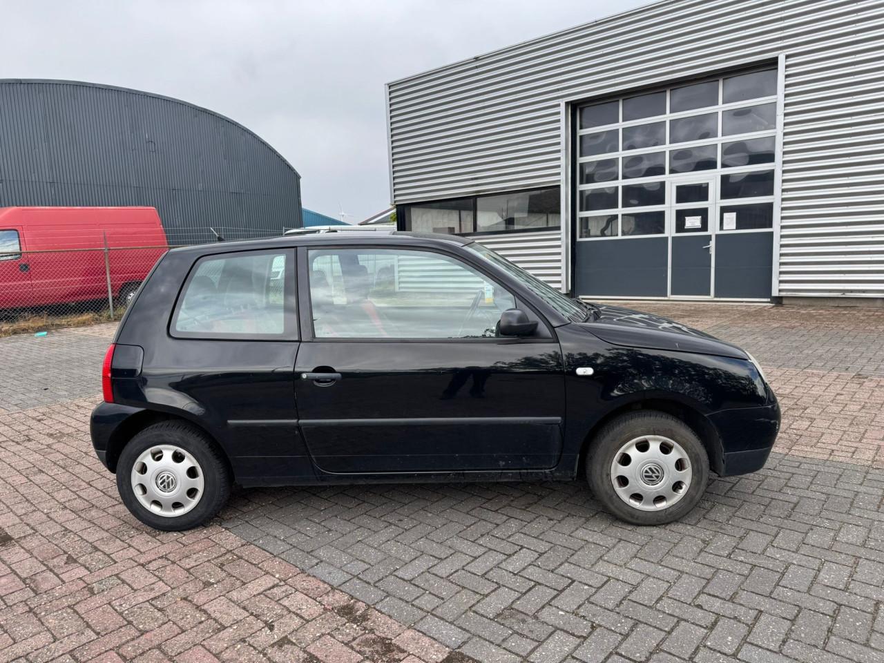 Vw lupo bj 2001  1250 euro