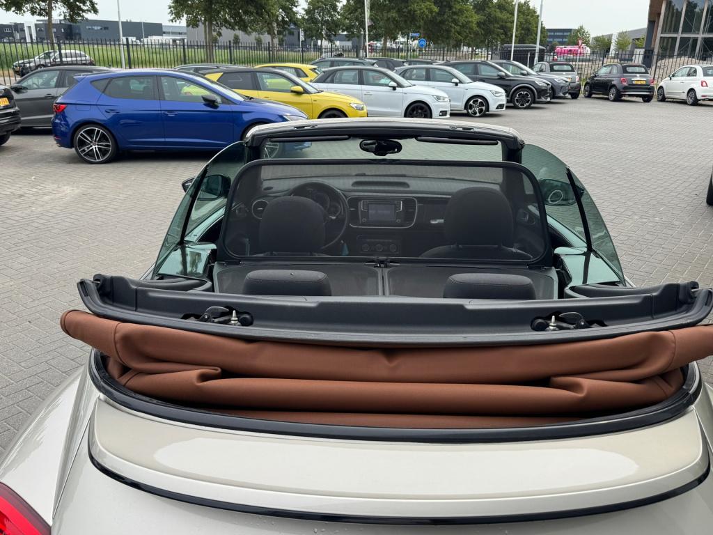 Volkswagen New Beetle cabriolet 2.0 tdi r-line * led * camera * 20 inch