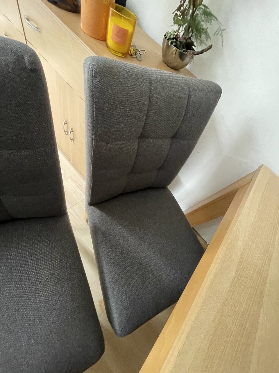 Eettafel met stoelen en bankje