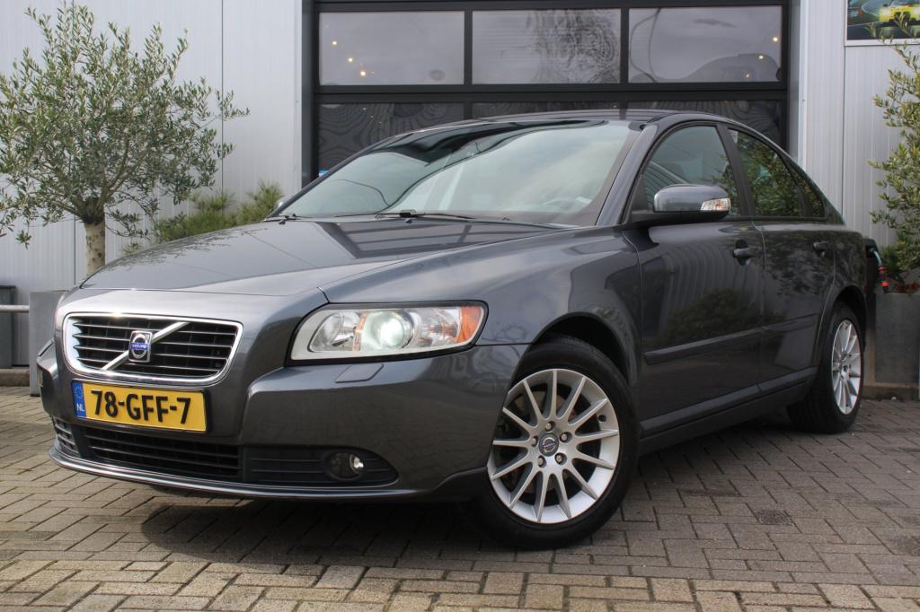 Volvo S40 2.4 edition aut. - 5cil - cruise - xenon - trekhaak - pdc - deale