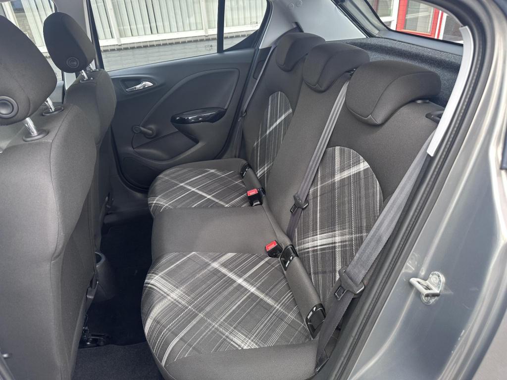 Opel Corsa 1.4 color edition