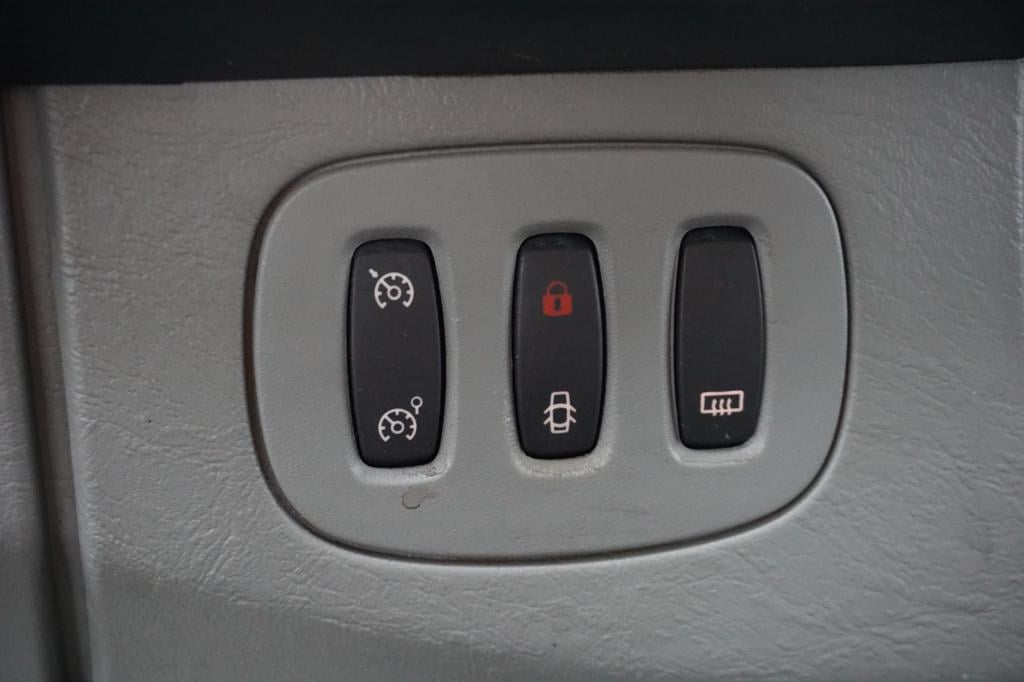 Opel Vivaro 2.0 cdti l2h1 airco / cruise / leder / elektr. ramen / trekhaak