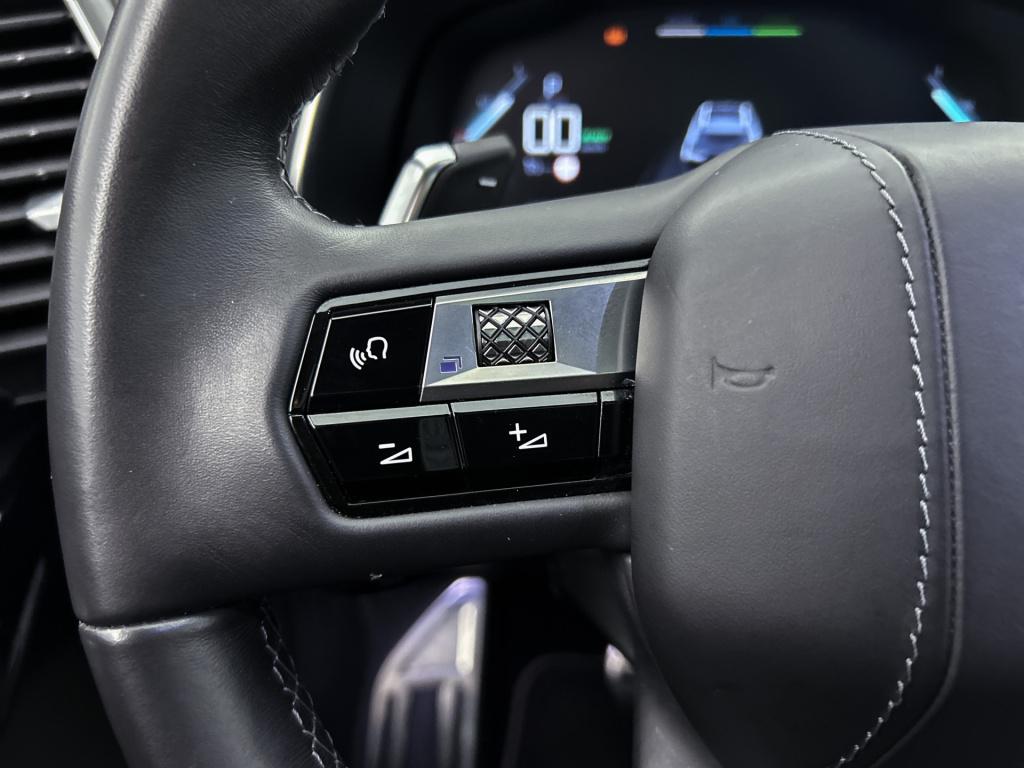 Ds Ds 7 crossback e-tense 4x4 300 pk performance line | rijklaar | panorama