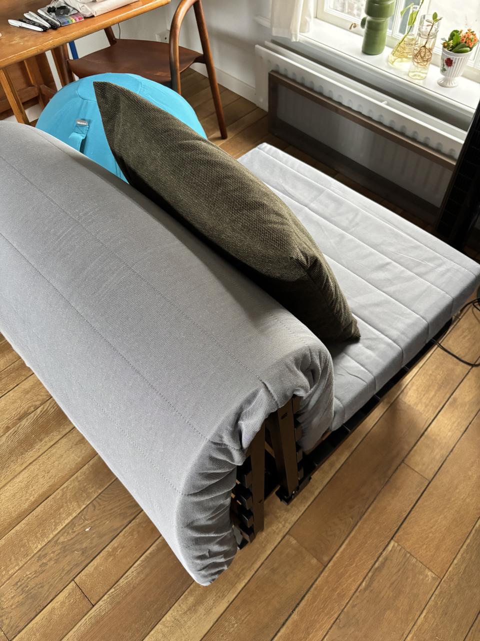Slaapfauteuil IKEA LYCKSELE LÖVÅS (half jaar gebruikt)