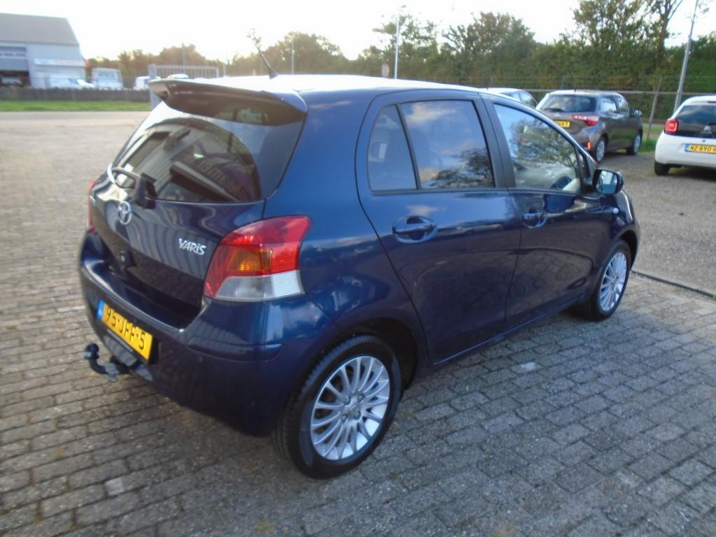 Toyota Yaris 1.3 vvti dynamic