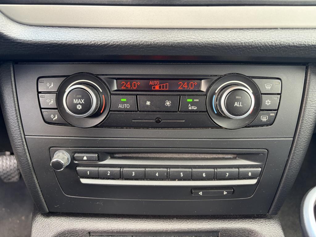 BMW X1 sdrive18i executive