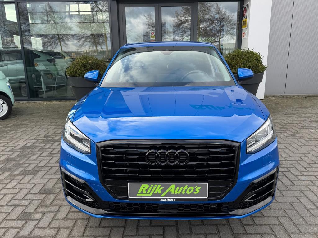 Audi Q2 30 tfsi s-line * matrix led * virtual cockpit * keyless * stoelverw