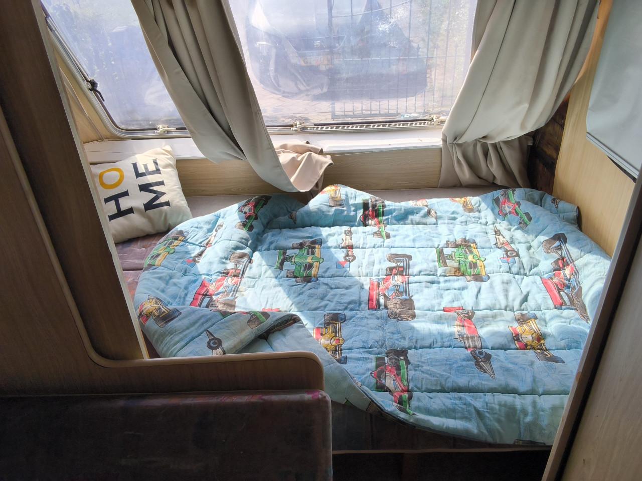 Caravan Beyerland 430 md met voortent