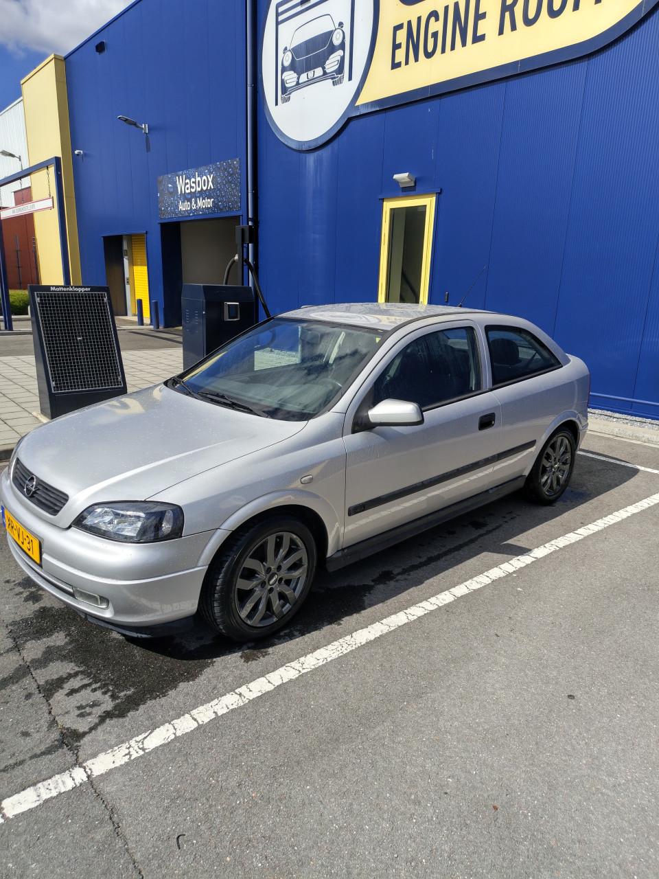 Opel astra 1.8 16v sport edition