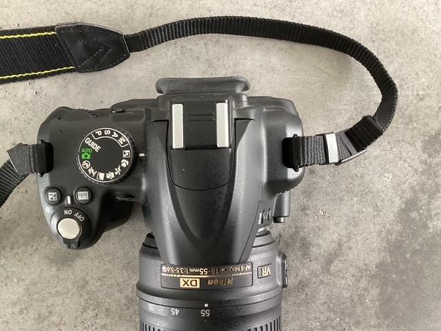 Nikon D3000 spiegelreflexcamera met 18-55 lens