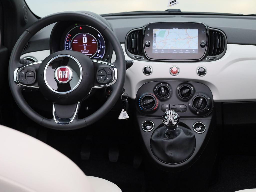 Fiat 500 C 1.0 hybrid star | cabrio | parkeer sensoren | navigatie | half l