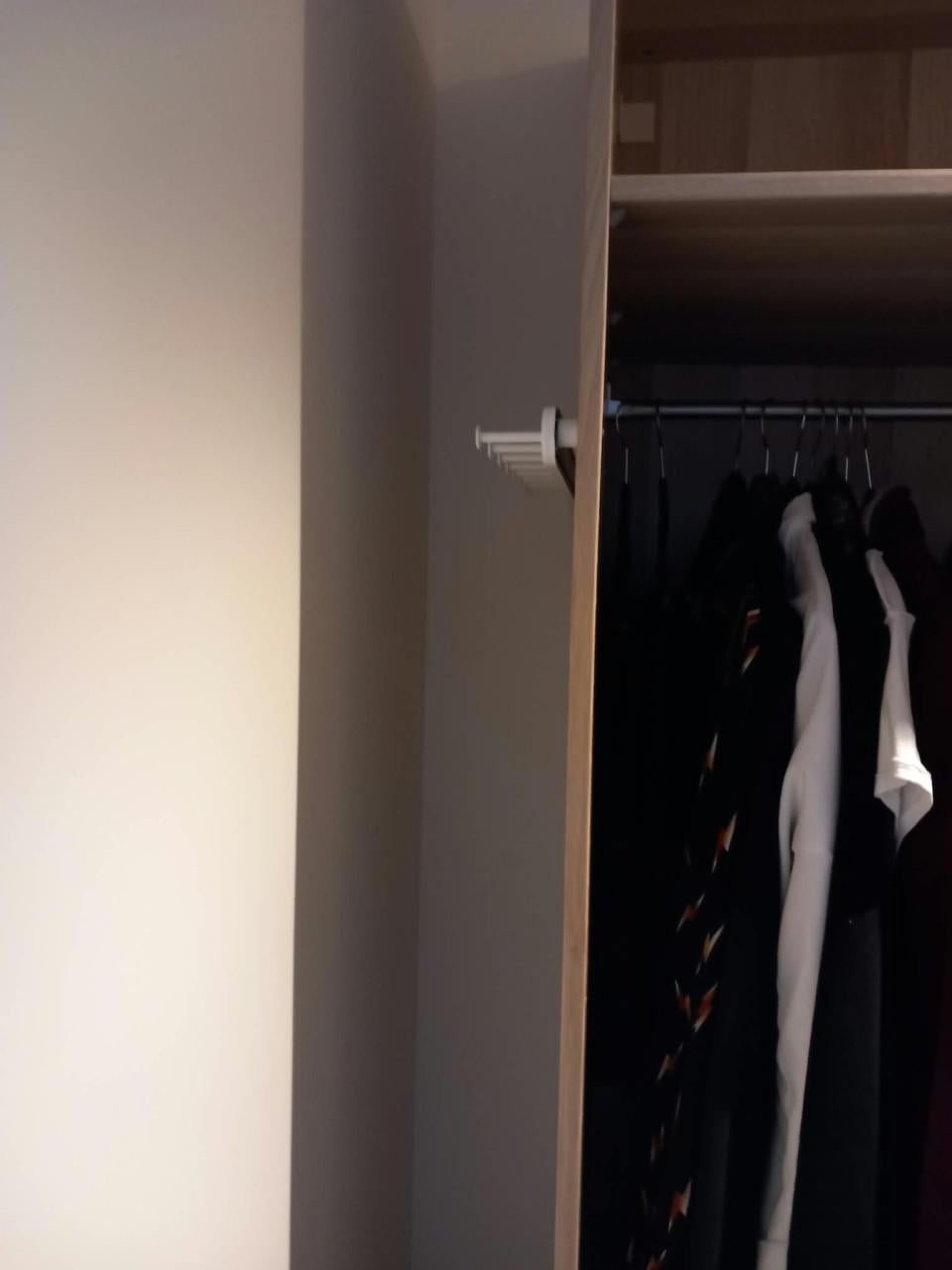 Walk in closet van Ikea ,zie foto.