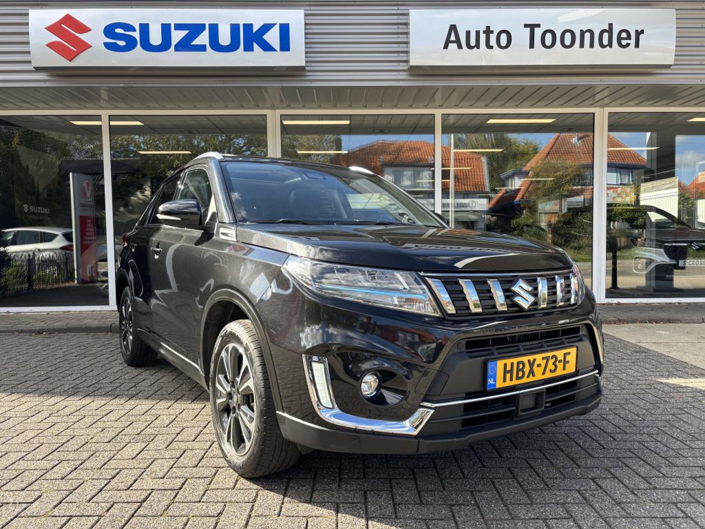 Suzuki Vitara automaat 1.5 hybrid style | trekhaak afneembaar | pano/schuif