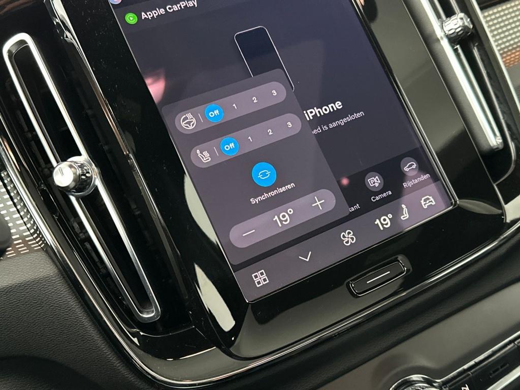 Volvo Ec40 extended range plus dark