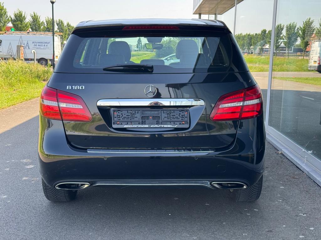 Mercedes-Benz B-Klasse 180 urban automaat , apple-carplay , led