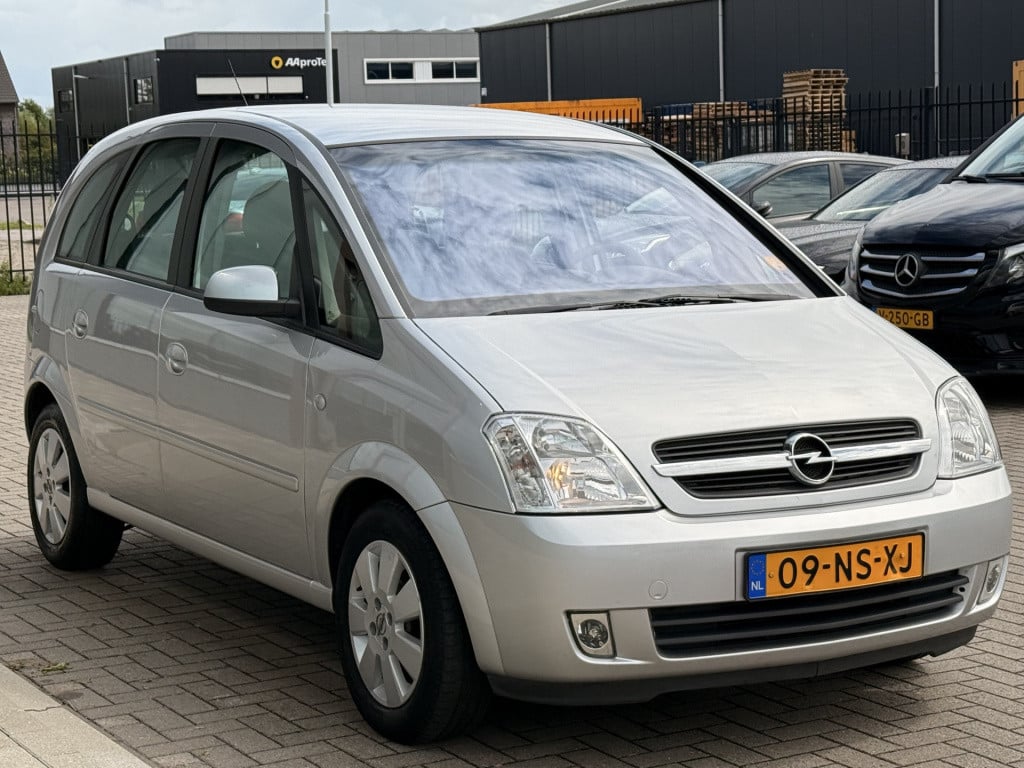 Opel Meriva 1.6 cosmo