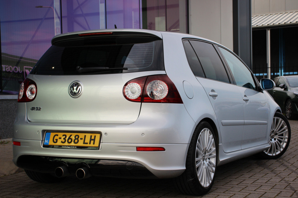 Volkswagen Golf 3.2 r32 | navi | xenon | dsg | 250pk | youngtimer
