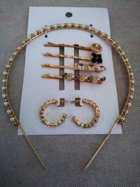H&M set strass diadeem, haarspeldjes en oorbellen - NIEUW