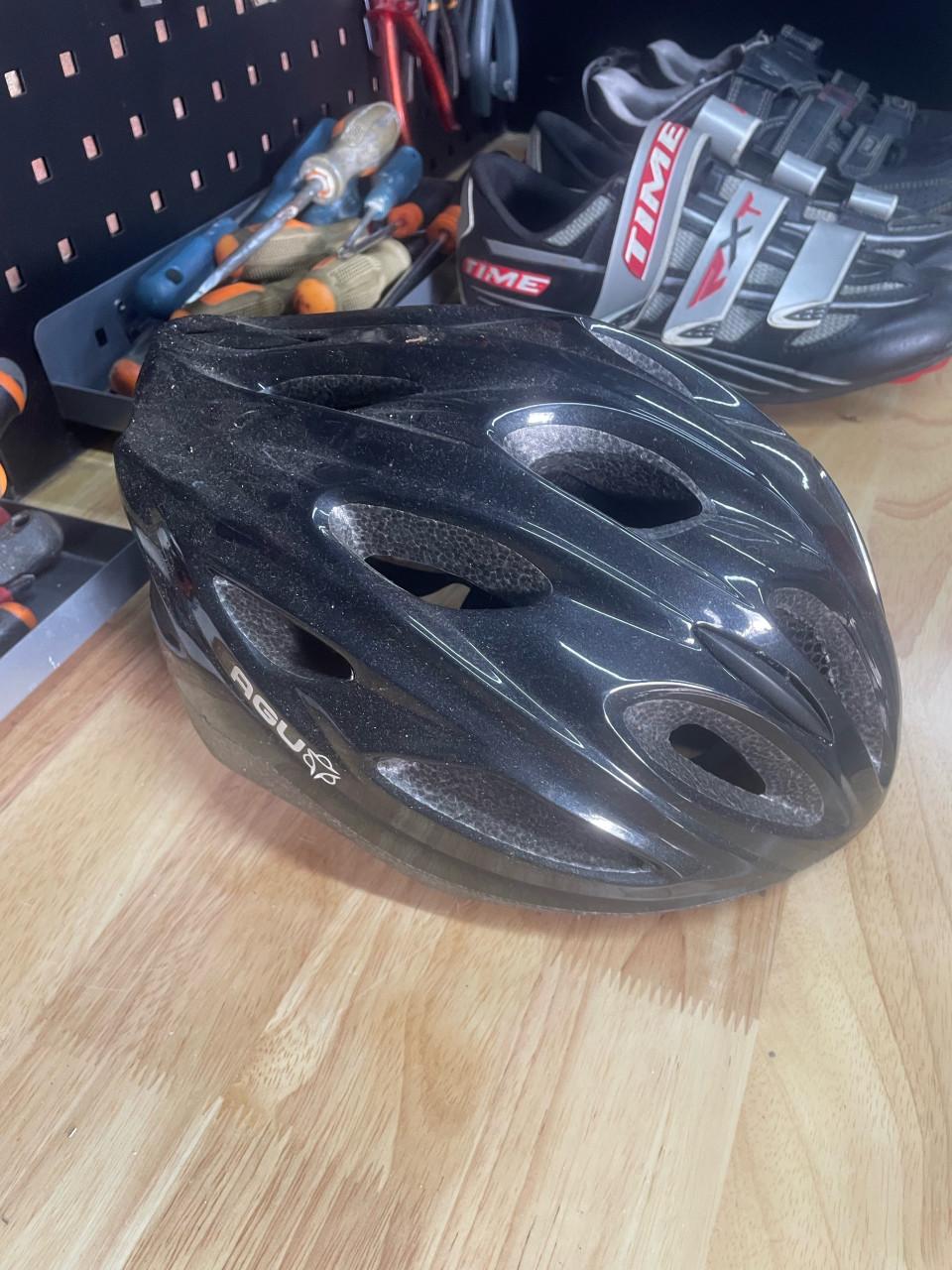 Fietshelmen 15 euro per stuk