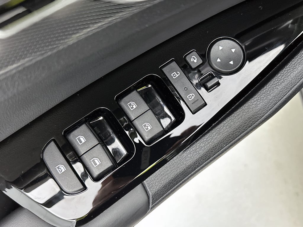 Kia Sportage 1.6 t-gdi hybrid dynamicplusline panodak | stoel/stuurverwamin